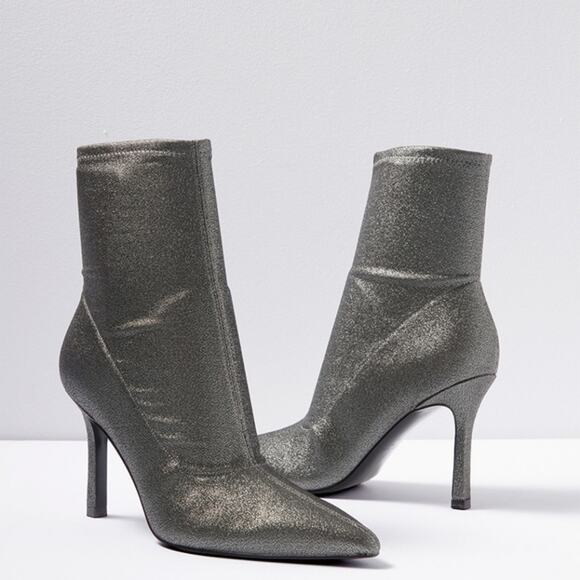 MARC FISHER‎ Kellen Sock Bootie Heel in Metallic Pewter Size 8.5 - Picture 1 of 8